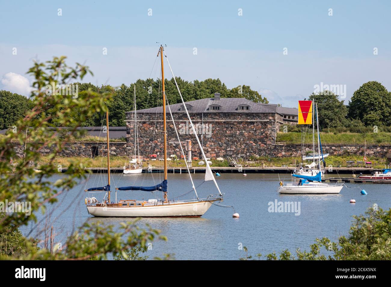 Isola fortezza Särkkä vista dall'isola Harakka a Helsinki, Finlandia Foto Stock