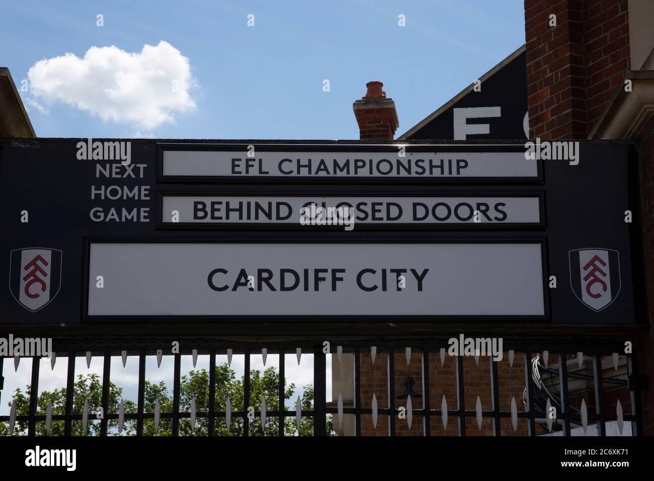 EFL campionato Cardiff City vs Fulham giocato a porte chiuse durante la covid-19 pandemia, Craven Cottage, Fulham, West London, UK Foto Stock