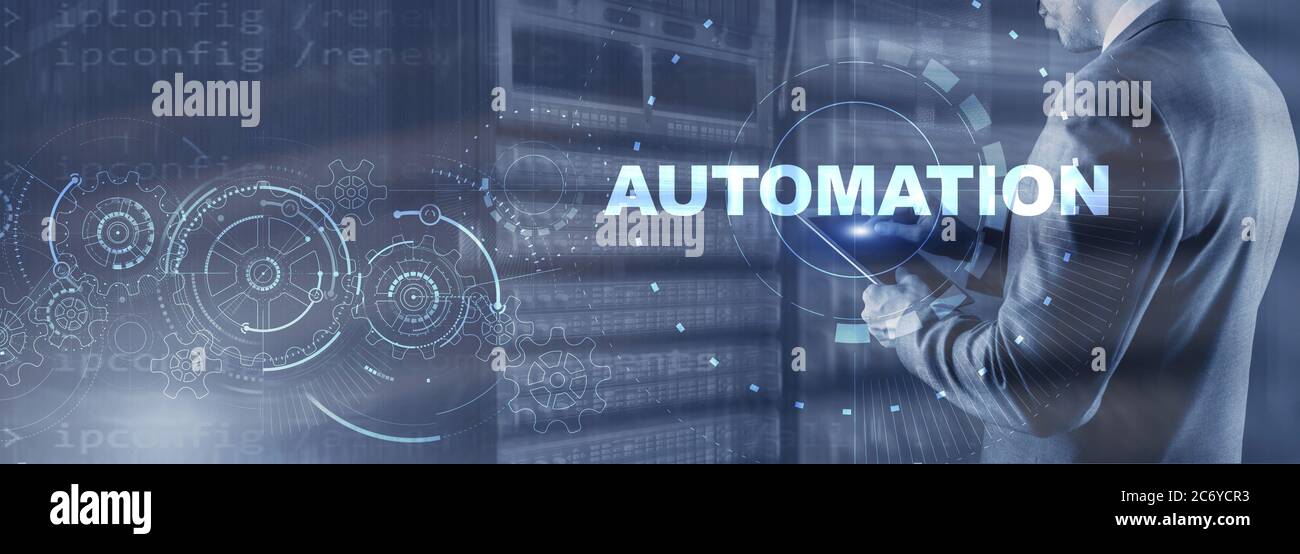 Automazione dei processi aziendali. Ingranaggi sullo sfondo del server. Concetto di tecnologia 2021. Foto Stock