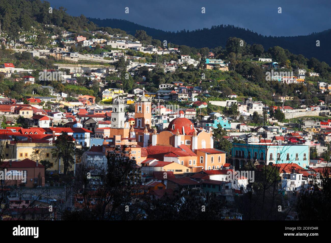 La colorata città mineraria di Real del Monte a Hidalgo, Messico Foto Stock