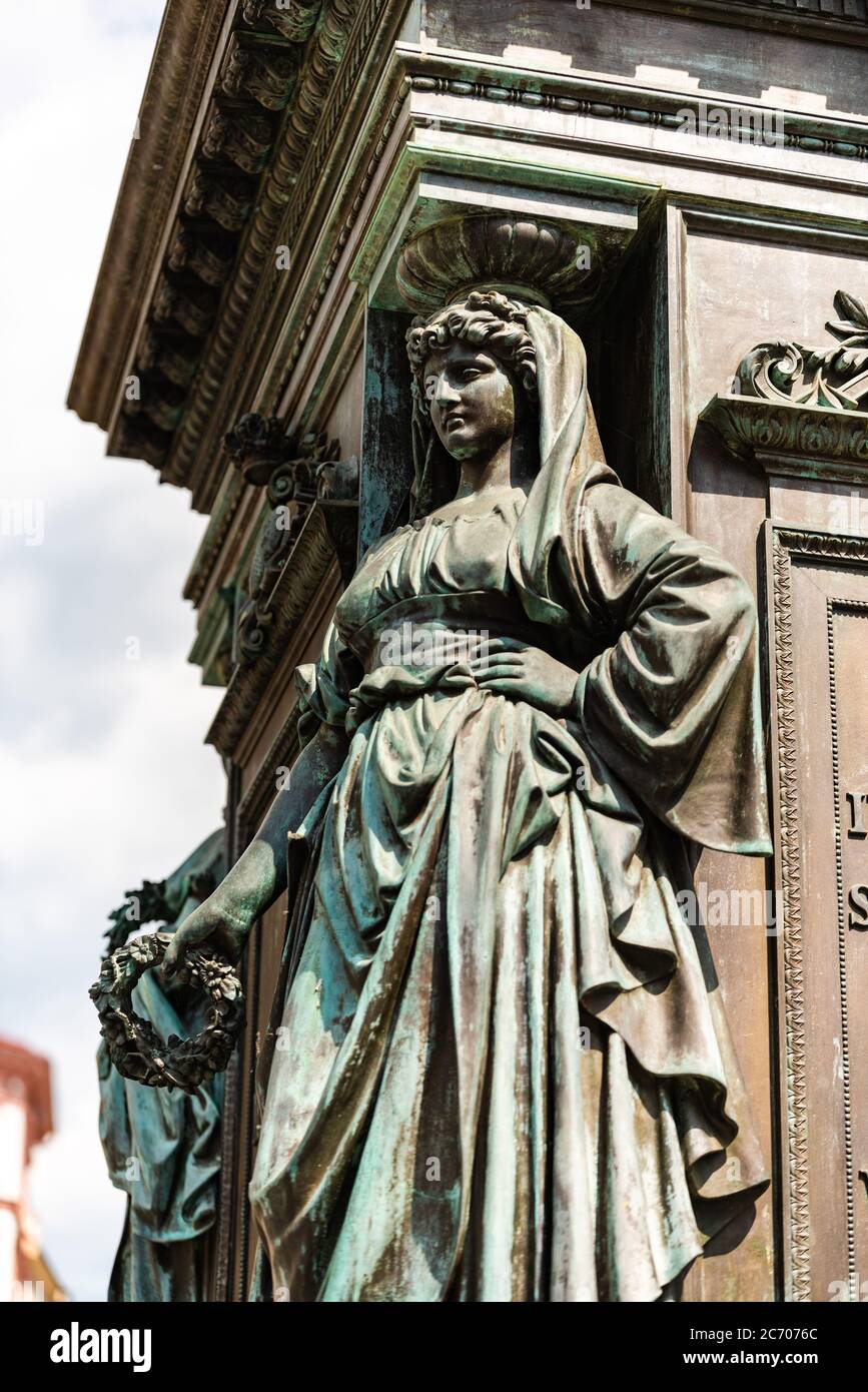 Scatto dettagliato della fontana dell'arciduca Giovanni sulla piazza principale della città di Graz Foto Stock