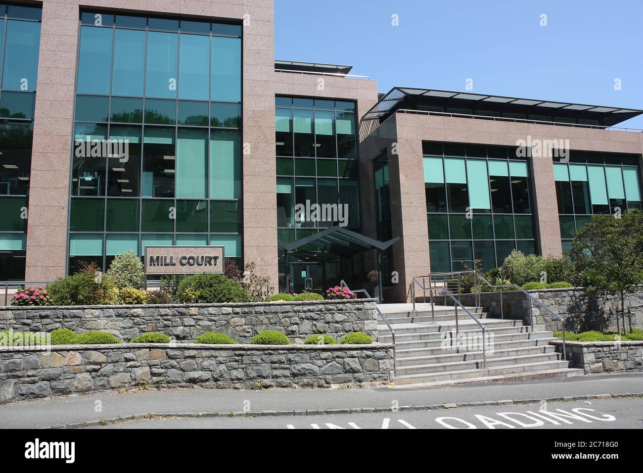 Isole del canale. Guernsey. Porto di San Pietro. Mill Court su la Charroterie. Foto Stock