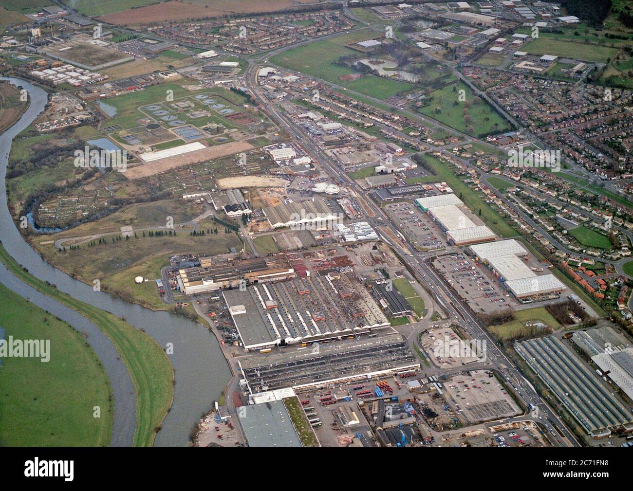 Una vista aerea della Case Tractor Factory, ora demolita, Doncaster, South Yorkshire, Inghilterra settentrionale, Regno Unito, nel 1997 Foto Stock