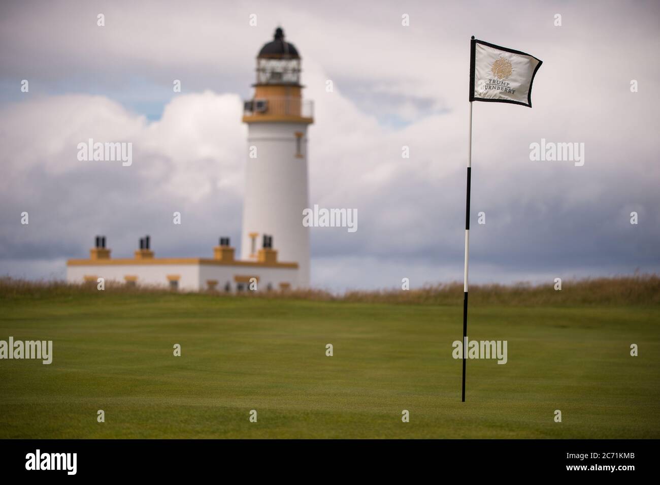 Turnberry, Scozia, Regno Unito. 13 luglio 2020. Nella foto: Sono stati fatti nuovi inviti a indagare sui rapporti commerciali di Trump dopo che il resort Trump Turnberry sta cercando di espandere il resort e di costruire un nuovo sviluppo sulla terra circostante a ovest del complesso alberghiero. Credit: Colin Fisher/Alamy Live News Foto Stock