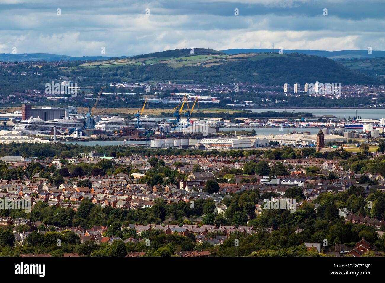 Vista su Belfast da est a nord Foto Stock