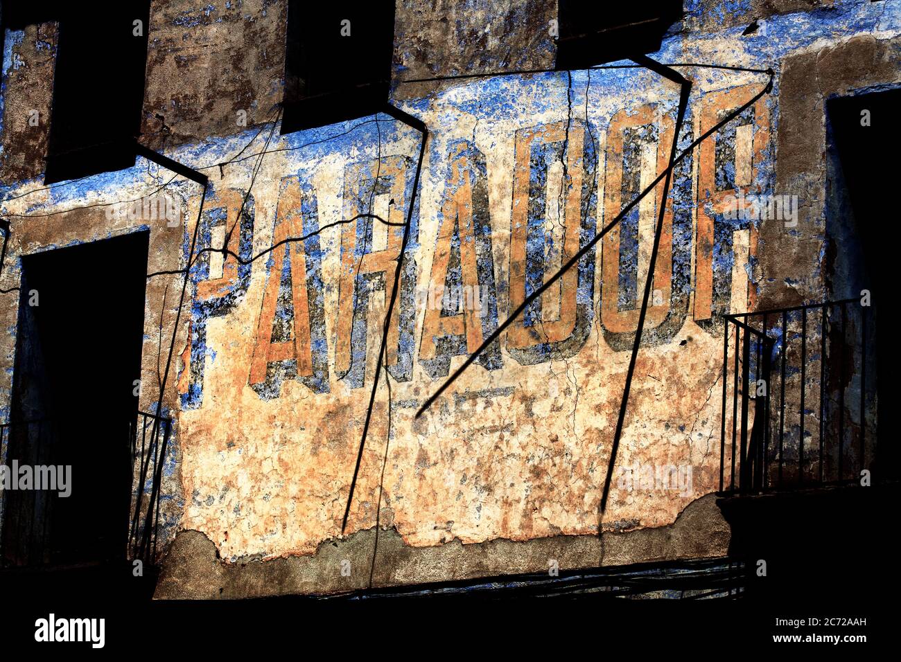 Parador derelict, Maella, Spagna. Foto Stock