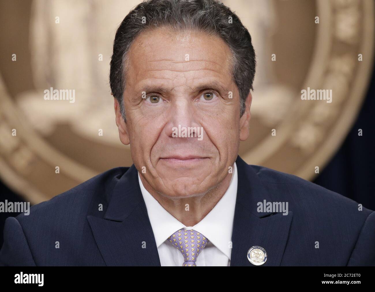 New York, Stati Uniti. 13 luglio 2020. Il governatore di New York Andrew Cuomo tiene un briefing sul coronavirus a New York City lunedì 13 luglio 2020. Gov. Cuomo lunedì ha annunciato un piano per riportare gli studenti in classe in autunno, una volta che la regione è entrata nella 'fase 4' della sua riapertura. Le scuole dovranno chiudere se in qualsiasi momento il tasso di infezione in qualsiasi regione dello stato raggiunge un picco superiore al 9%. Foto di John Angelillo/UPI Credit: UPI/Alamy Live News Foto Stock