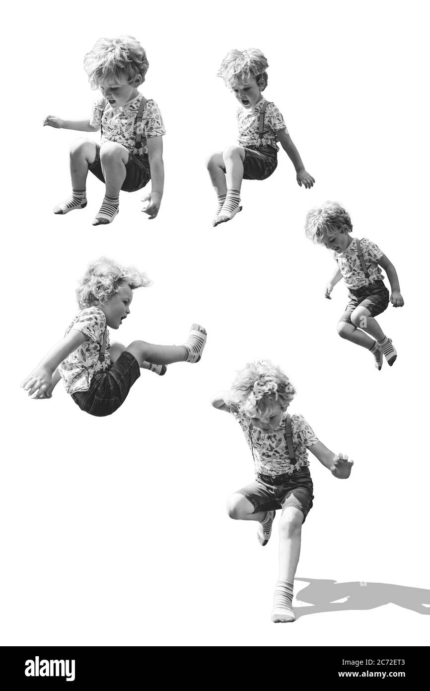 Il bambino salta sul trampolino. Isolate cinque pose Foto Stock