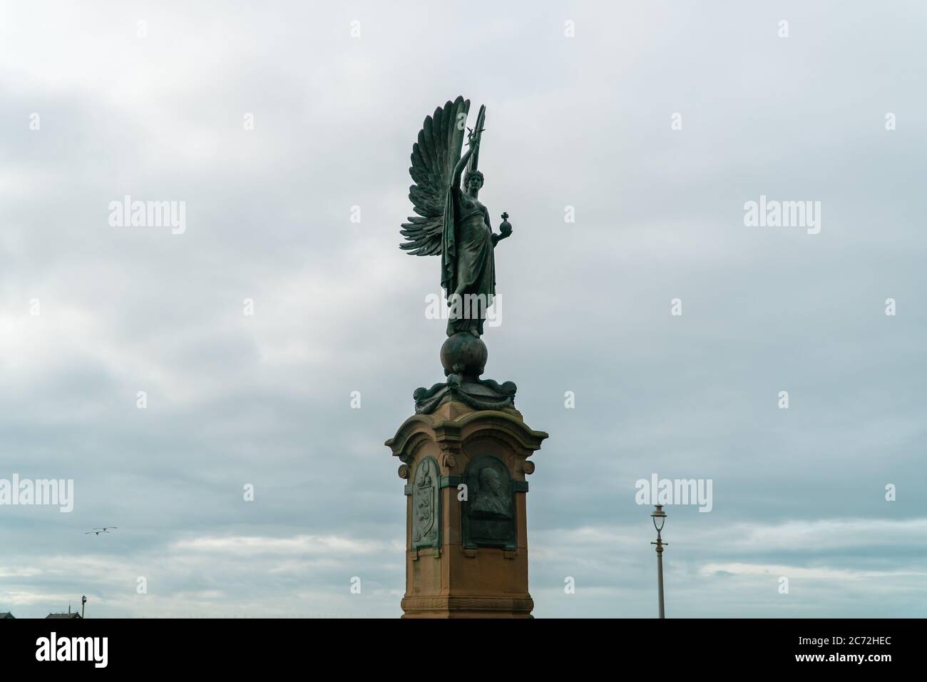 Brighton and Hove, Sussex, UK - Gennaio 2019: Statua della Pace a Brighton e Hove, un memoriale di Edoardo VII e progettato da Newbury Trent nel 1912 Foto Stock