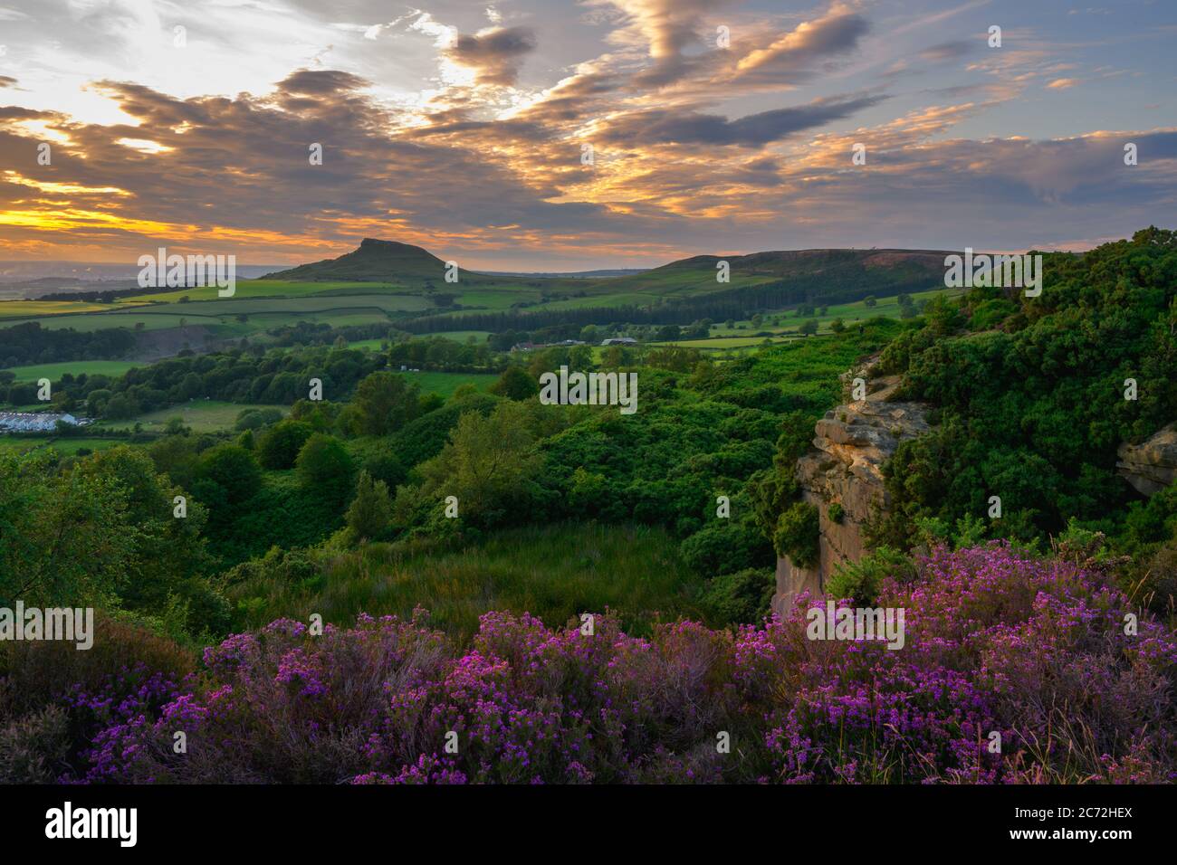 Roseberry Topping e Hunter's Scar, North Yorkshire Foto Stock