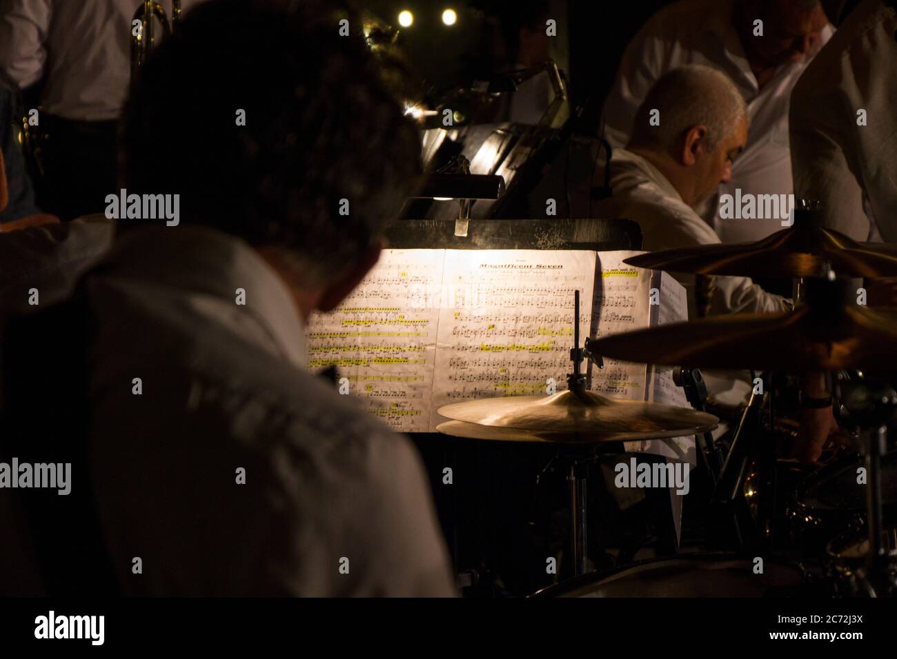 Appunti e strumenti musicali, simboli e note musicali classici Foto Stock