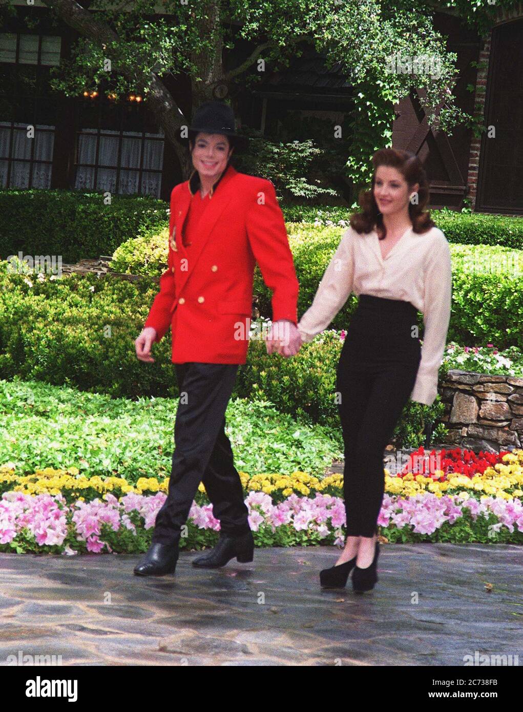 Lisa Marie Pressley e Michael Jackson 18 aprile 1995 a casa di Santa Barbara Foto Stock