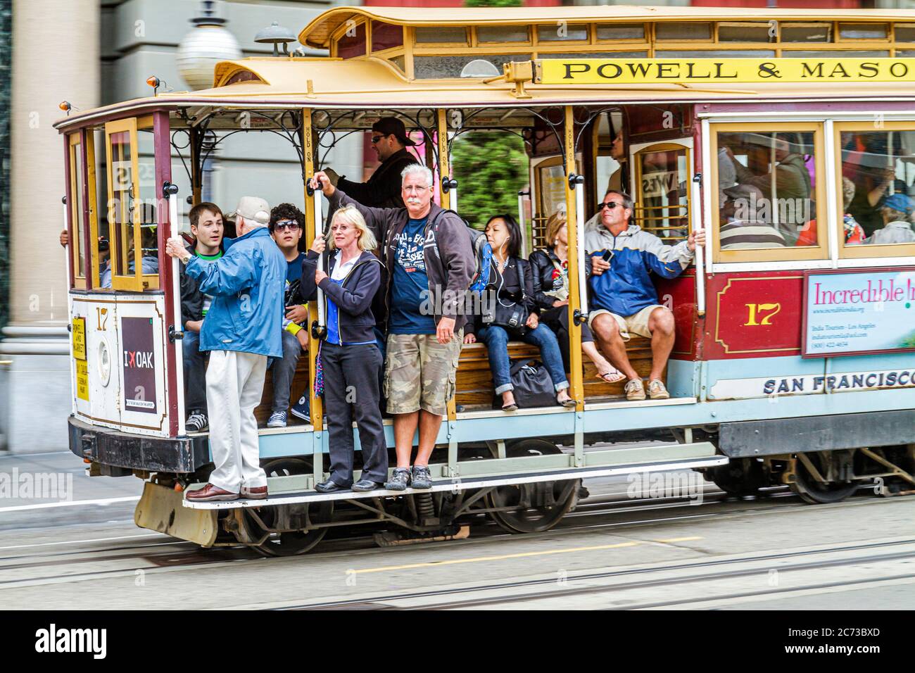 San Francisco California, Powell Street, scena stradale del centro, sistema di transito, funivia storica, linea Powell Mason, Auto 17, passeggeri passeggeri RID Foto Stock