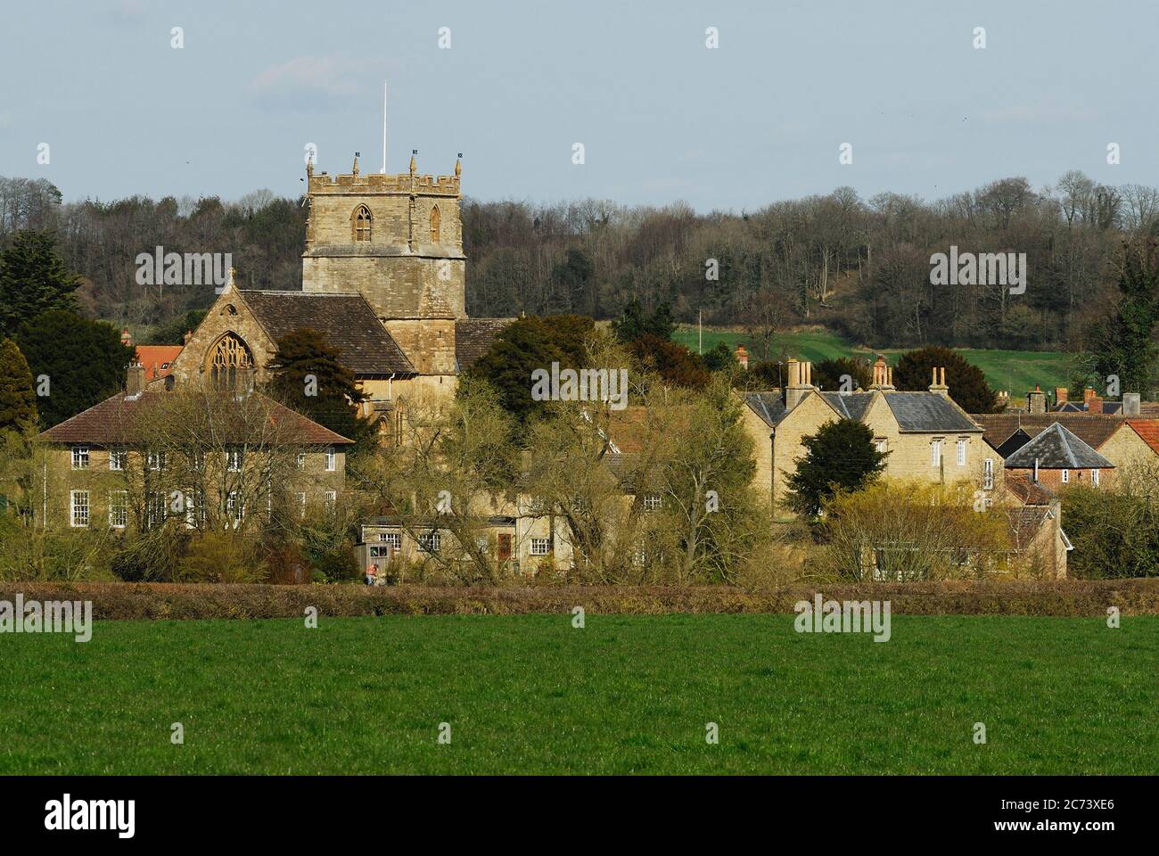 Milborne Port Village e la chiesa, Somerset, Regno Unito Foto Stock