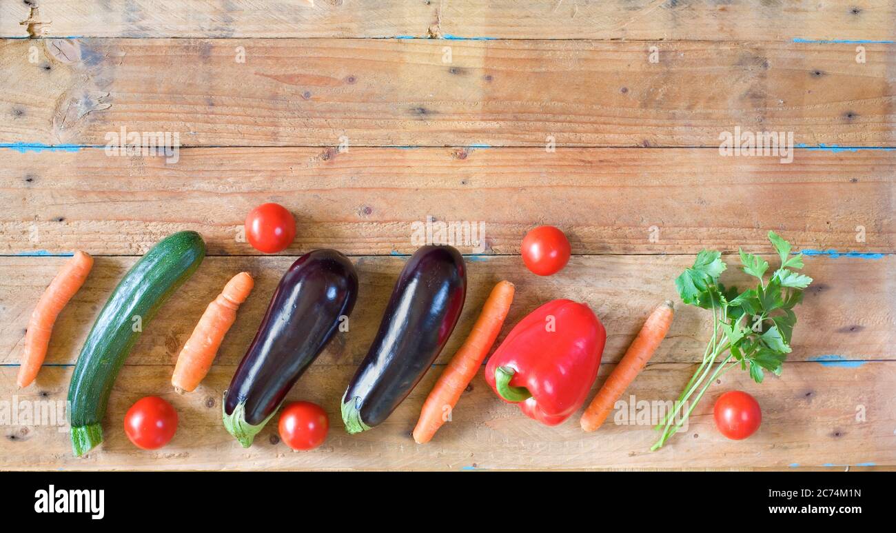 verdure varie, cibo sano, piatto, buona copia spazio Foto Stock