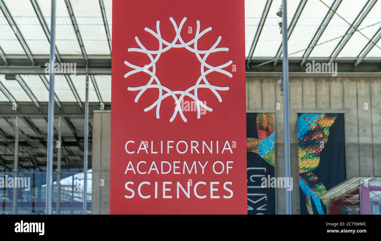 San Francisco, USA - 2019 agosto: L'ingresso della California Academy of Sciences, un museo di storia naturale Foto Stock