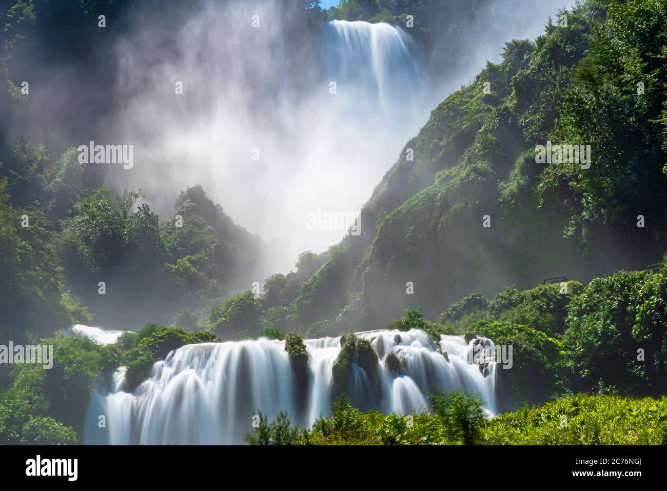 La cascata delle Marmore con i suoi 165 metri di dislivello è una delle più alte d'Europa Foto Stock
