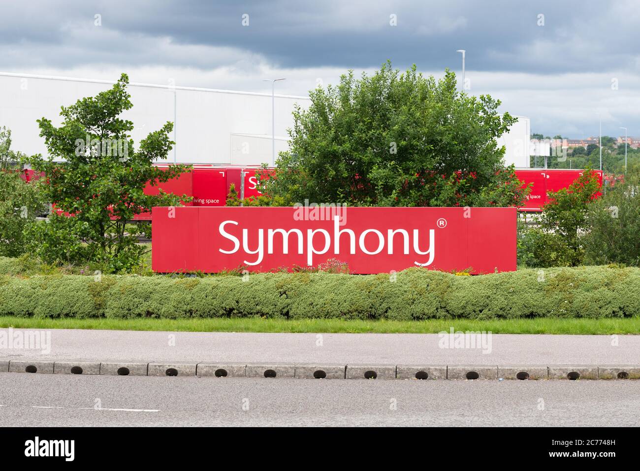 Symphony Group PLC, Grimethorpe, Barnsley, Scouth Yorkshire, Inghilterra, UK - produttore di cucine, camere da letto e bagni Foto Stock
