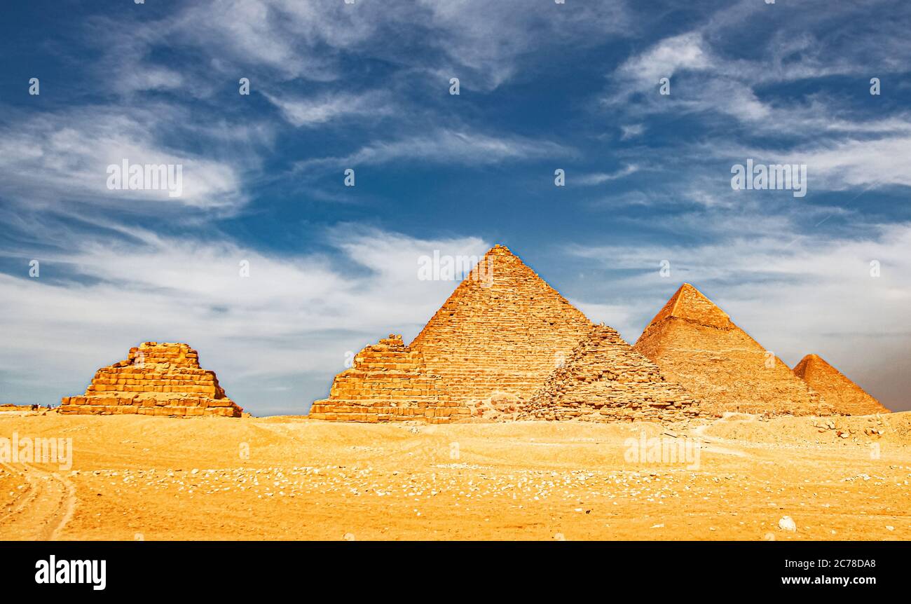 Antiche grandi Piramidi a Giza, il Cairo, Egitto. Foto Stock