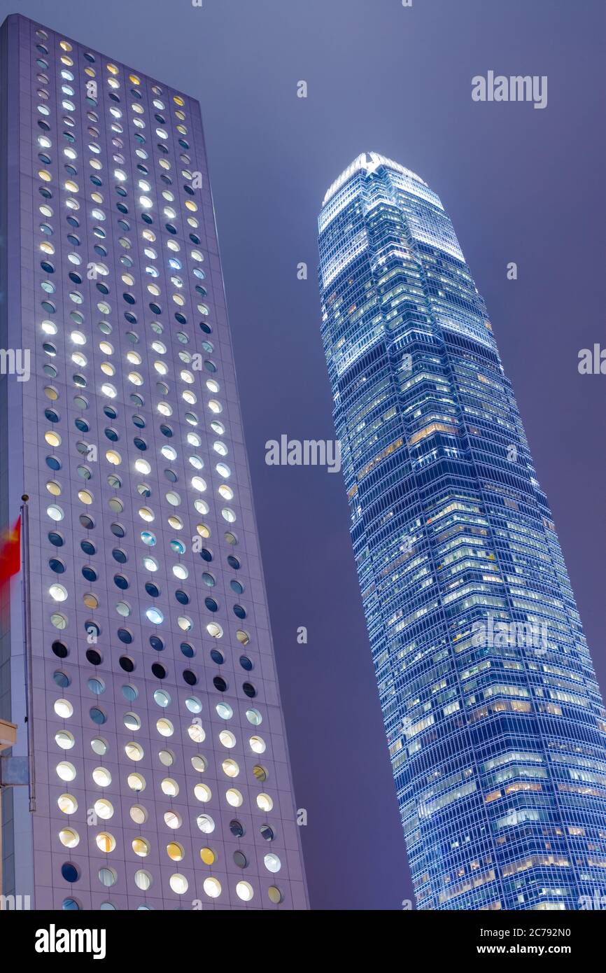 Chung WAN (quartiere centrale), Hong Kong Island, Hong Kong, Cina, Asia - Vista dei grattacieli iconici Jardine House, localmente noto come Foto Stock