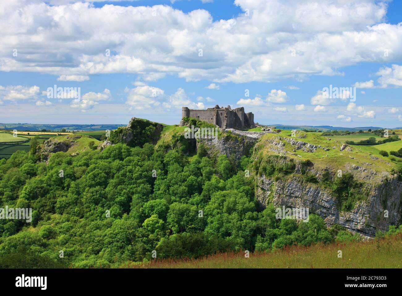 Carreg Cennen Castle Llandeilo Galles Carmarthenshire Foto Stock