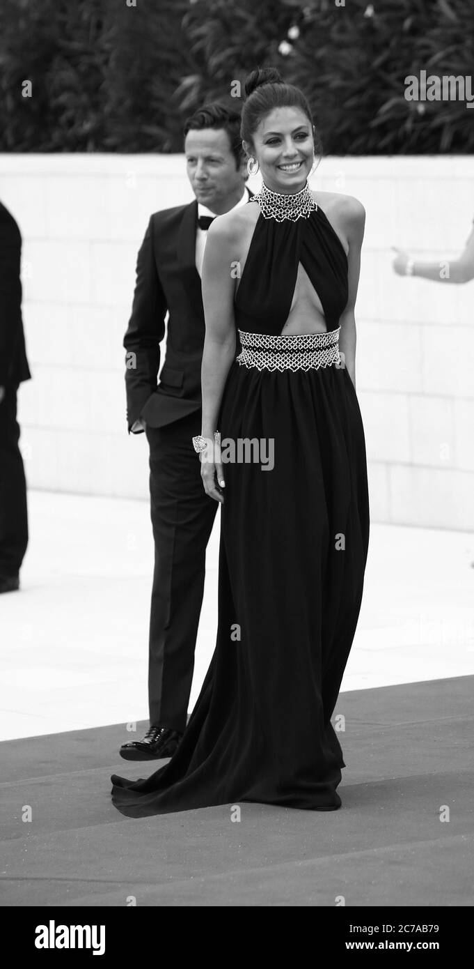 VENEZIA, ITALIA - SETTEMBRE 07: Alessandra Mastonardi cammina sul tappeto rosso prima della cerimonia di chiusura del 76esimo Festival del Cinema di Venezia Foto Stock