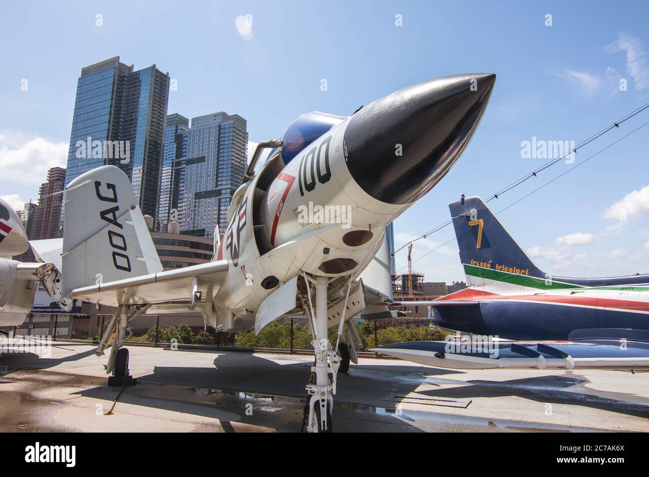 New York, NY / USA - 24 luglio 2019: Intrepid Sea, Air and Space Museum Foto Stock