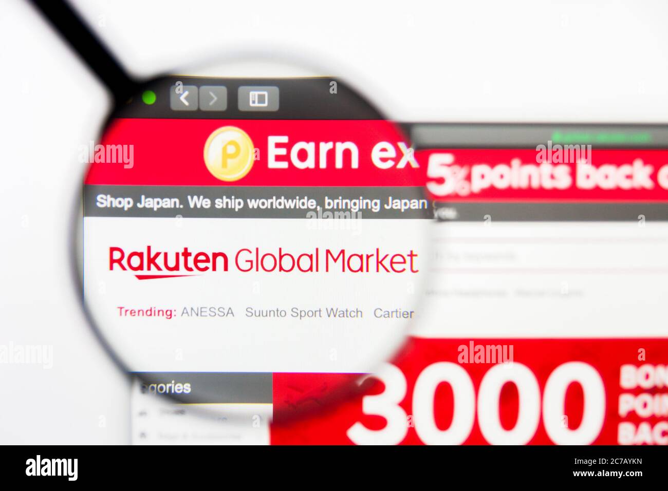 Los Angeles, California, USA - 23 Marzo 2019: Editoriale illustrativo della homepage del sito web di Rakuten. Logo Rakuten visibile sullo schermo del display. Foto Stock