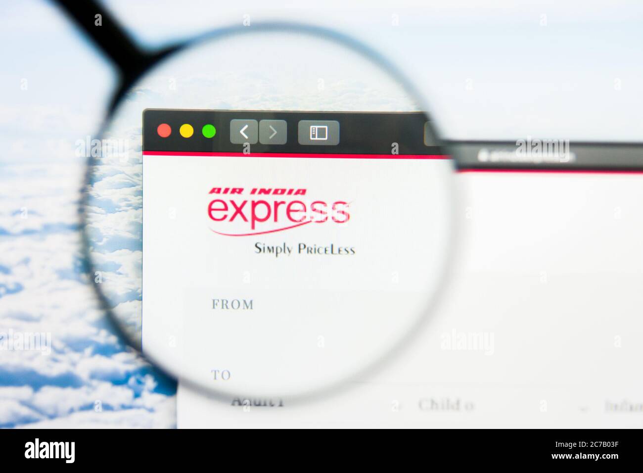 Los Angeles, California, USA - 21 Marzo 2019: Editoriale illustrativo della homepage del sito Web di Air India Express. Logo Air India Express visibile sul display Foto Stock