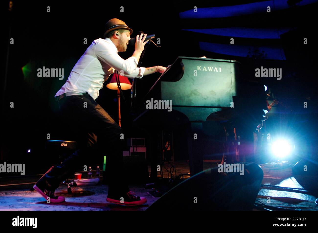 Ryan Tedder di OneRepublic si esibisce al Palladium di Hollywood. Credito: Jared Milgrim/l'accesso fotografico Foto Stock