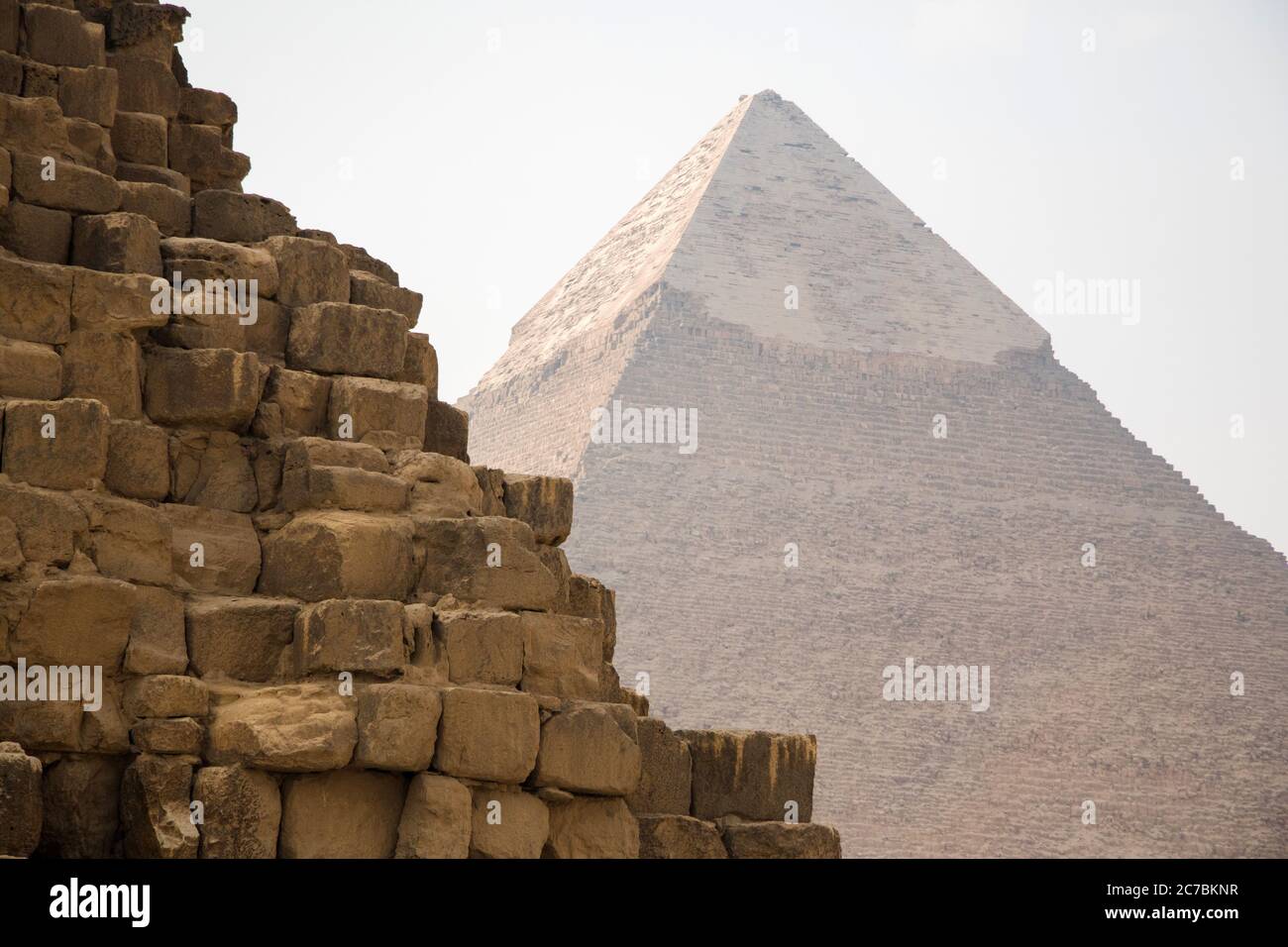 Vista sul sito della necropoli di Giza, Egitto Foto Stock
