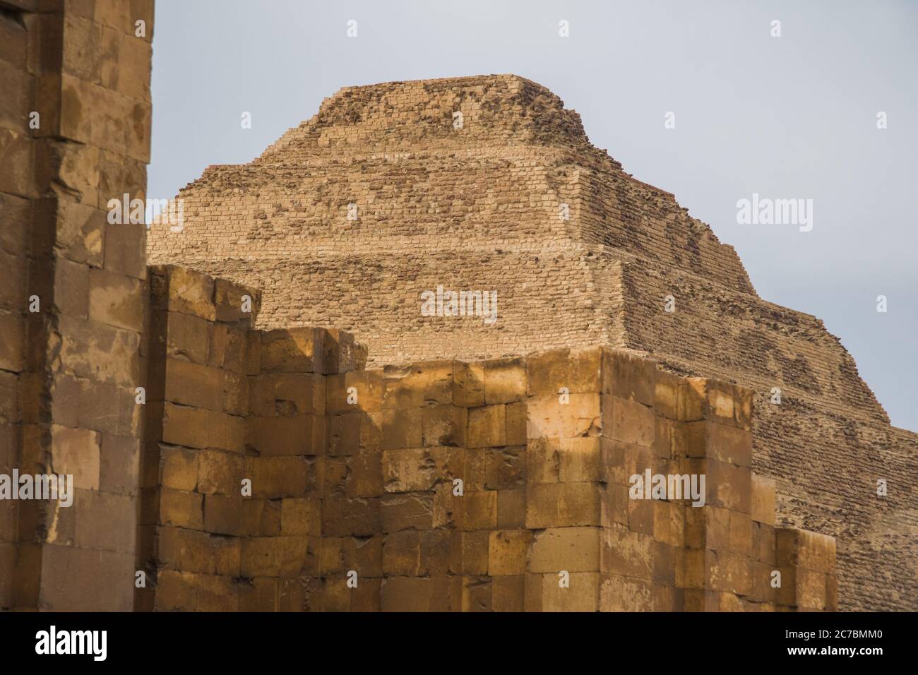Passo piramide di Djoser a Saqqara, Egitto Foto Stock