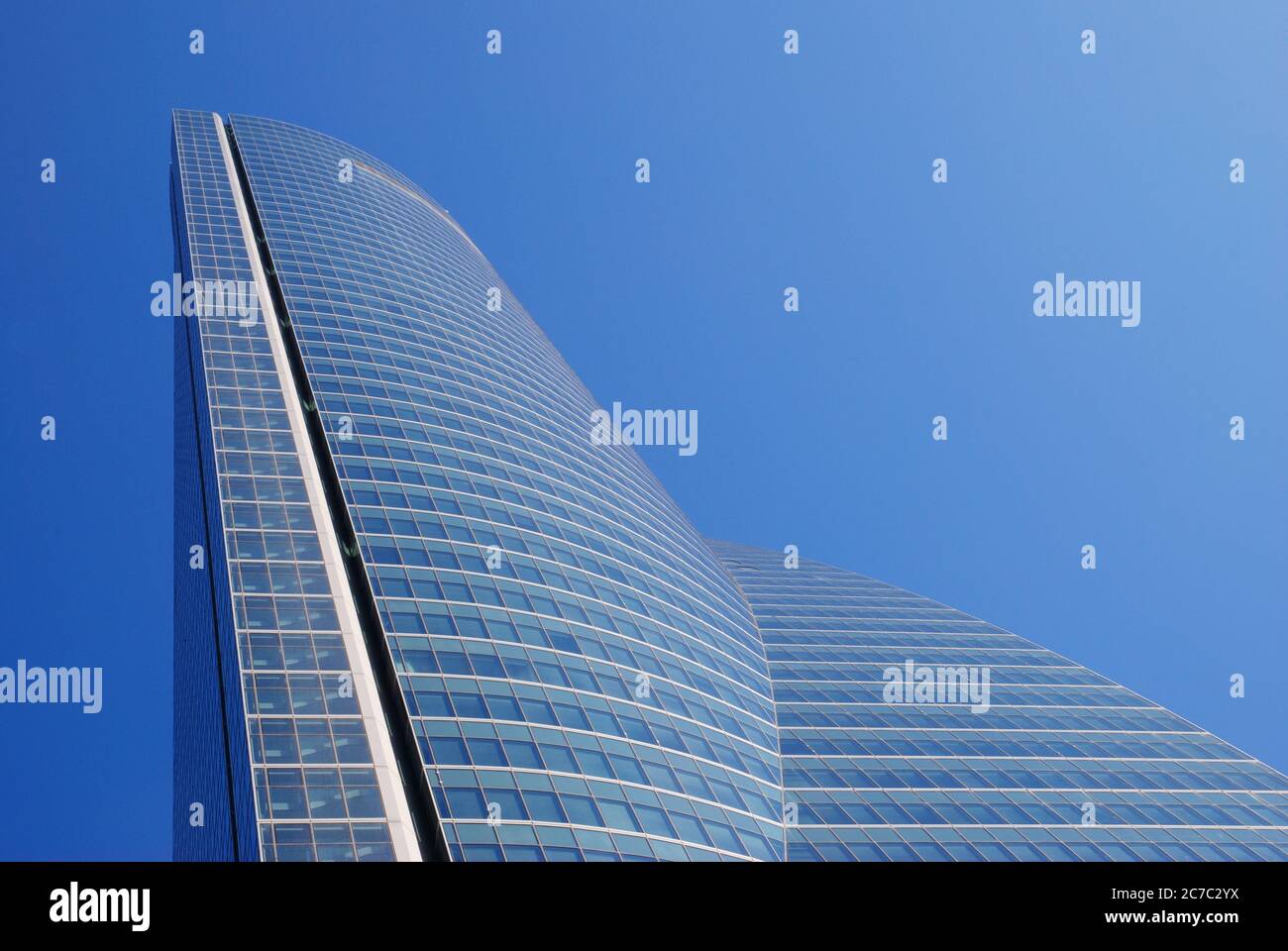 Torre Espacio, vista dal basso. CTBA, Madrid, Spagna. Foto Stock