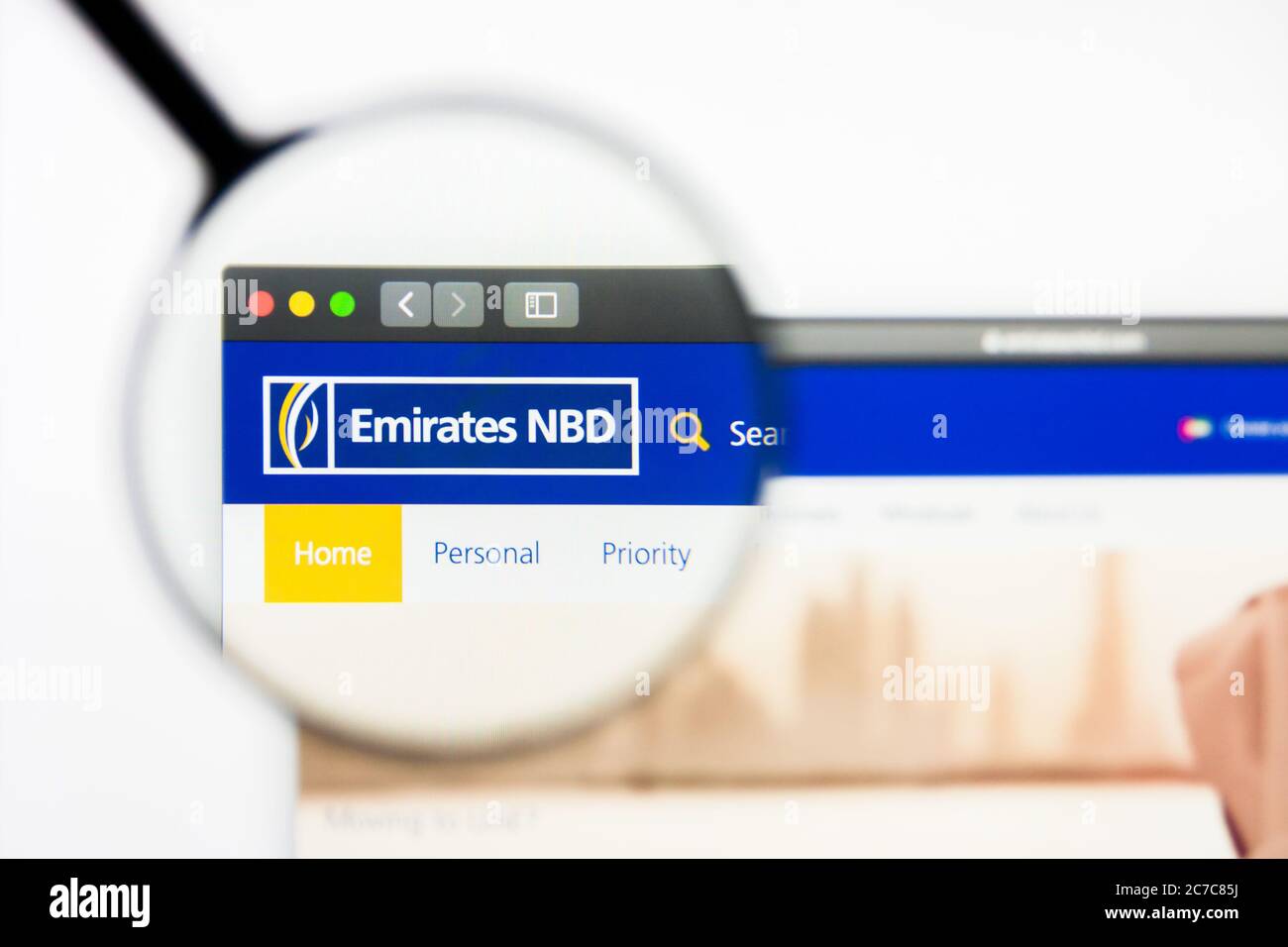 Los Angeles, California, USA - 5 Aprile 2019: Editoriale illustrativo della homepage del sito Emirates NBD. Logo Emirates NBD visibile sullo schermo. Foto Stock