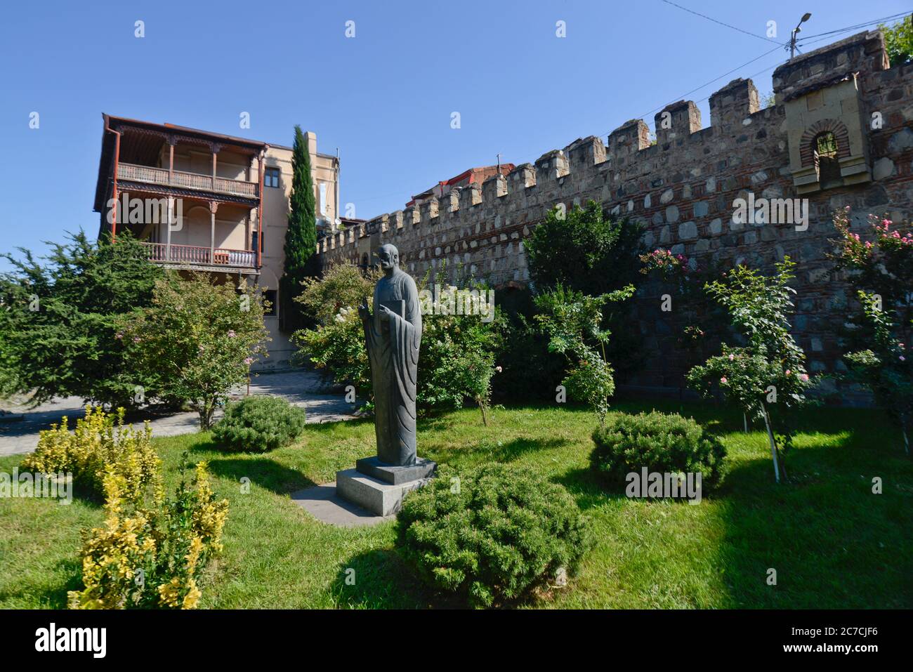 Tbilisi: Mura della città vecchia, dal lato di via Nikoloz Baratashvili. Repubblica di Georgia Foto Stock