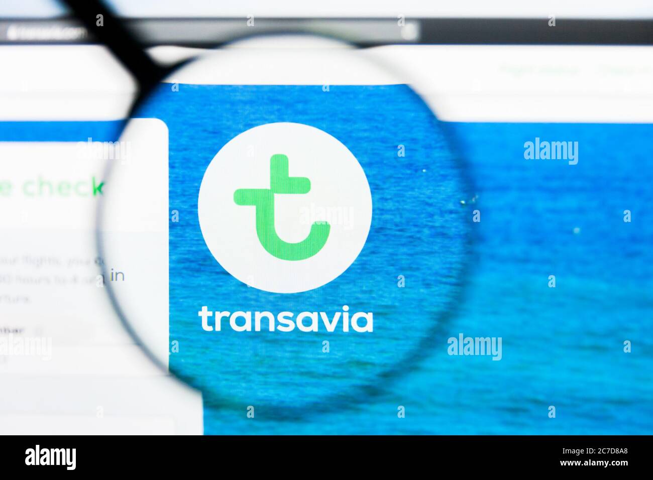 Los Angeles, California, USA - 21 Marzo 2019: Editoriale illustrativo della homepage del sito Transavia Airlines. Logo Transavia Airlines visibile su Foto Stock