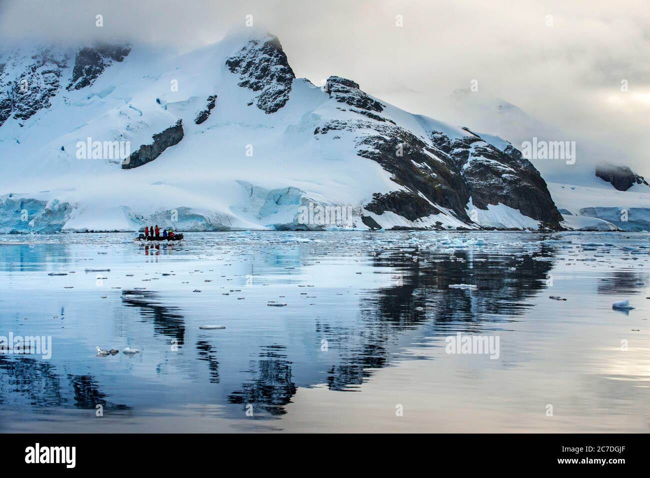 Paesaggio vicino stazione marrone Almirante base estiva argentina nella Penisola Antartica regioni polari Antartide, Antartide, Paradise Harbour aka P. Foto Stock