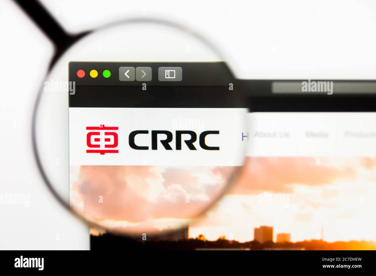 Los Angeles, California, USA - 13 Marzo 2019: Editoriale illustrativo, sito web CRRC. Logo CRRC visibile sullo schermo del display Foto Stock