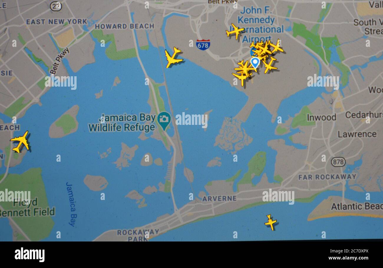 Traffico aereo su JFK aeroporto internazionale (16 luglio 2020, UTC 16.02) su Internet con sito Flightradar 24, durante il periodo di Coronavirus Pandemic Foto Stock