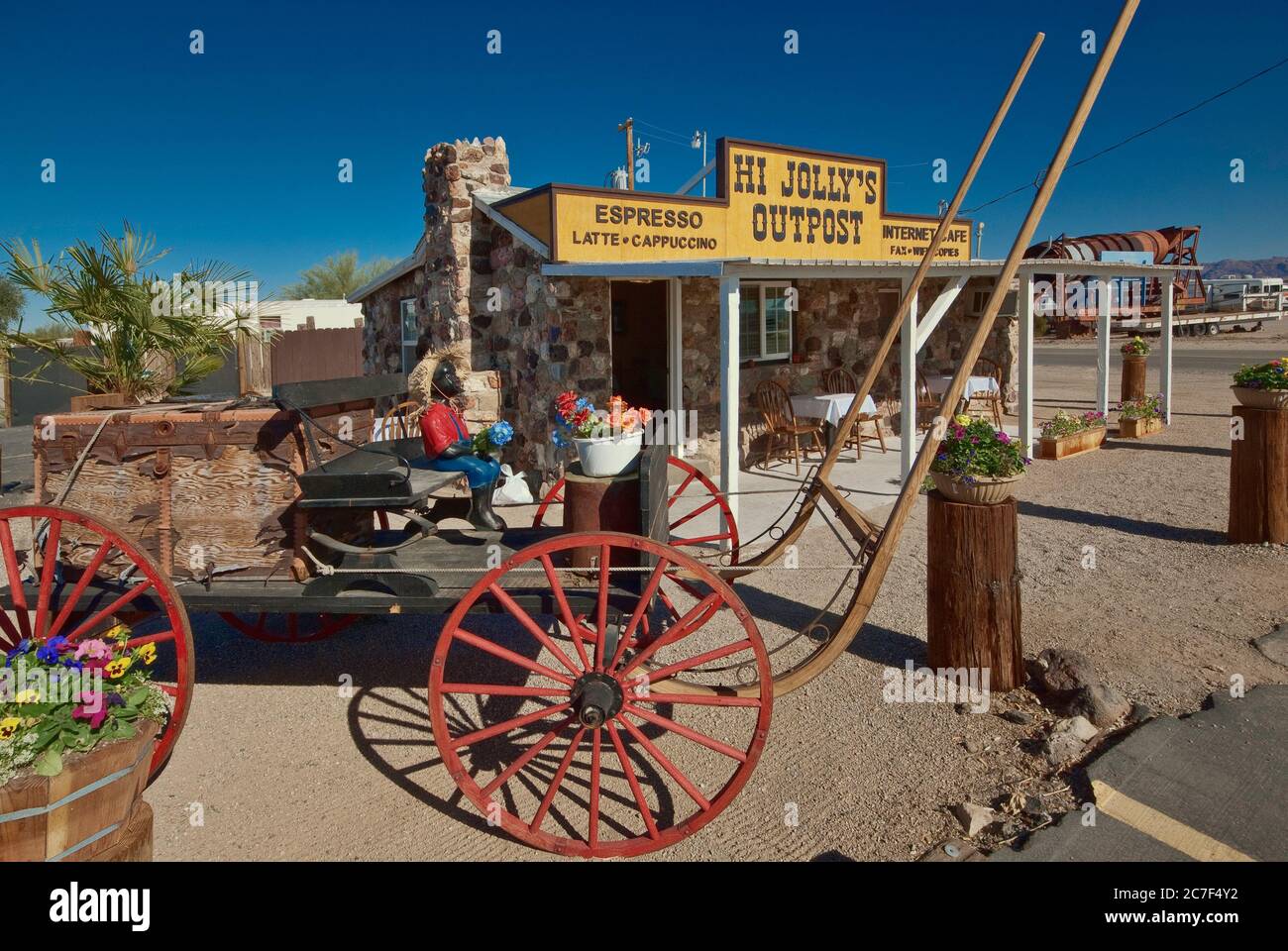 Wagon al Hi Jolly Outpost cafe a Quartzsite, Arizona, USA Foto Stock
