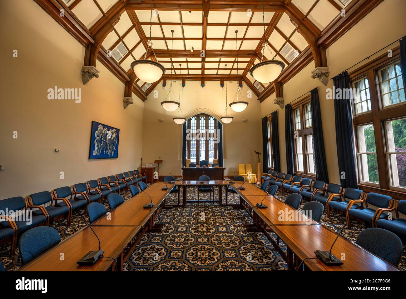 Sala del Consiglio, sala riunioni del Consiglio Universitario, edificio principale neogotico antico, Università di Otago, Dunedin, Otago, Nuova Zelanda Foto Stock