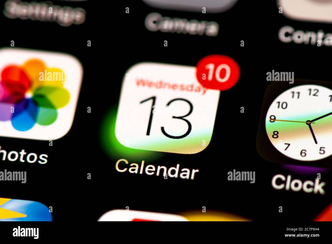 Calendario, icona Calendario, icone delle applicazioni sul display di un telefono cellulare, iPhone, smartphone, primo piano Foto Stock