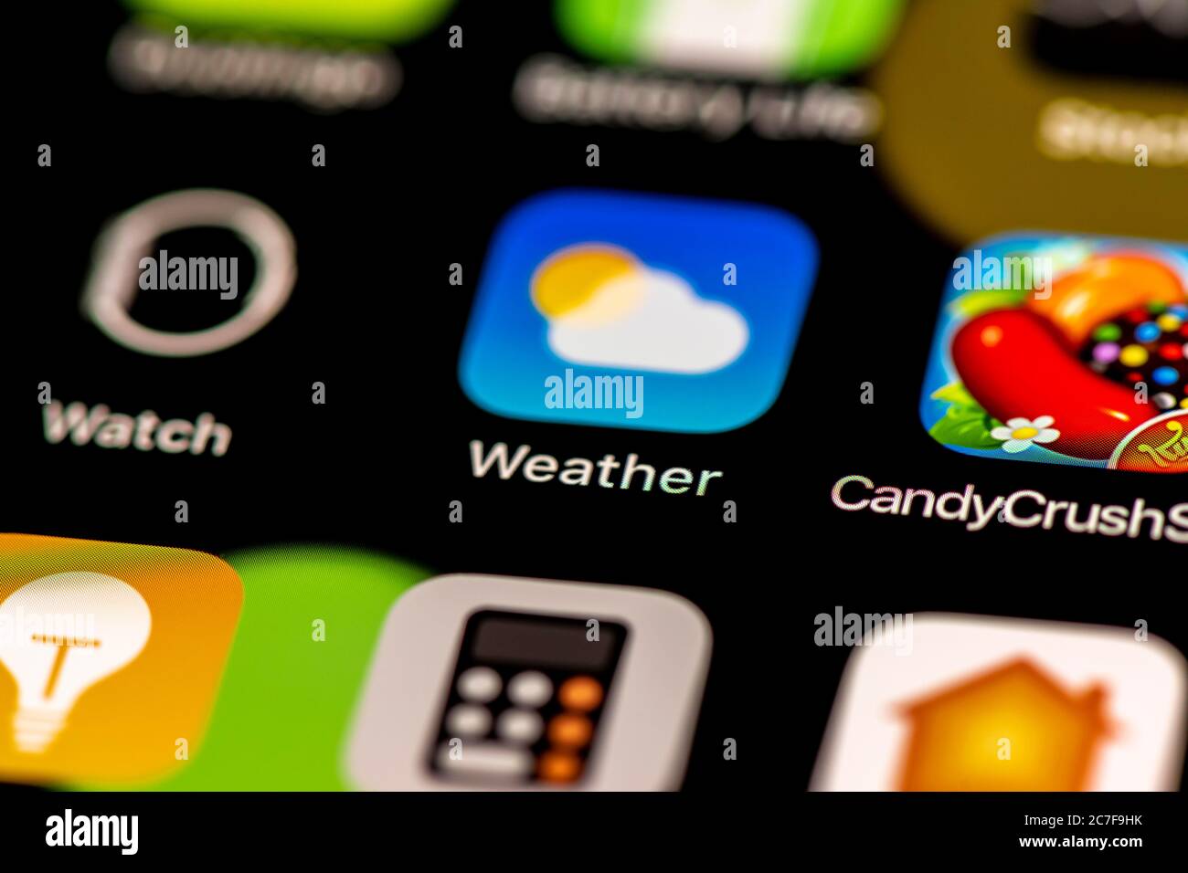 Meteo, app meteo, icone delle app sul display di un telefono cellulare, iPhone, smartphone, primo piano Foto Stock