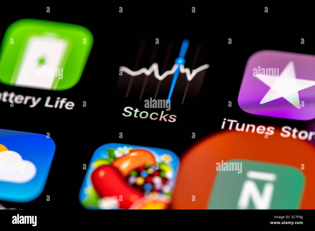 Azioni App, icone App su un display di telefono cellulare, iPhone, smartphone, primo piano Foto Stock