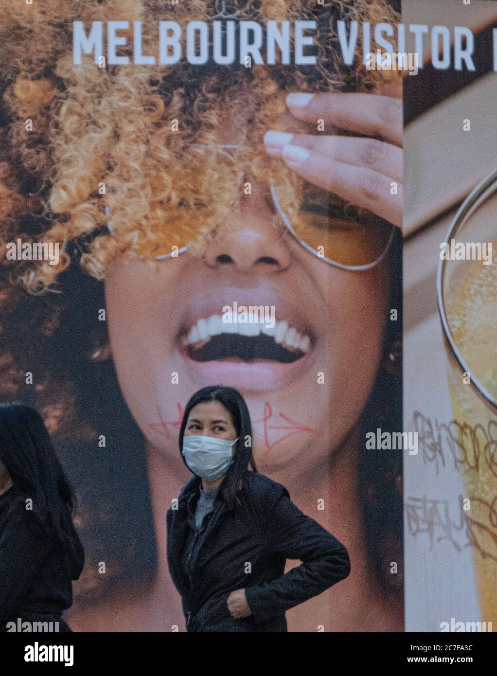 Melbourne Australia Covid-19 pandemia. Maschera protettiva da indossare per le strade di Melbourne Australia . Foto Stock