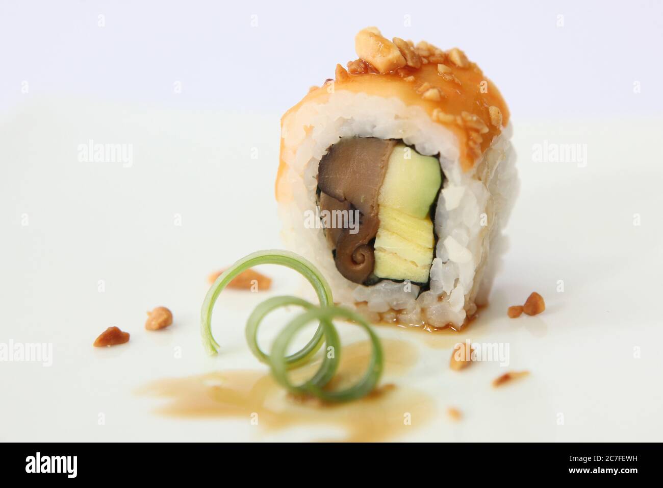 Tonno all'interno fuori Sushi Foto Stock