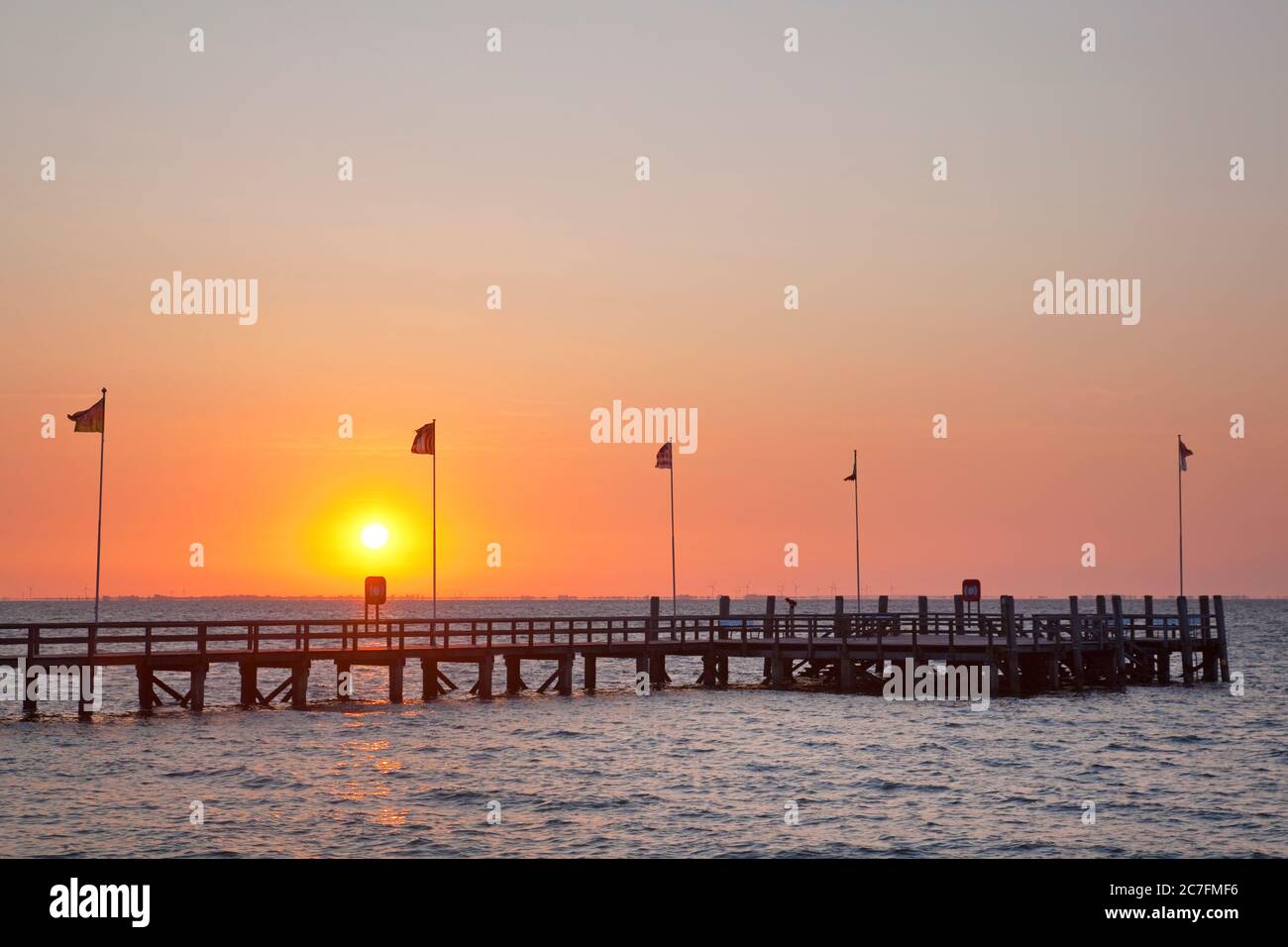 Germania, Schleswig-Holstein, molo, resort di mare Wyk, Isola di Foehr, Mare del Nord, Nord se. Foto Stock