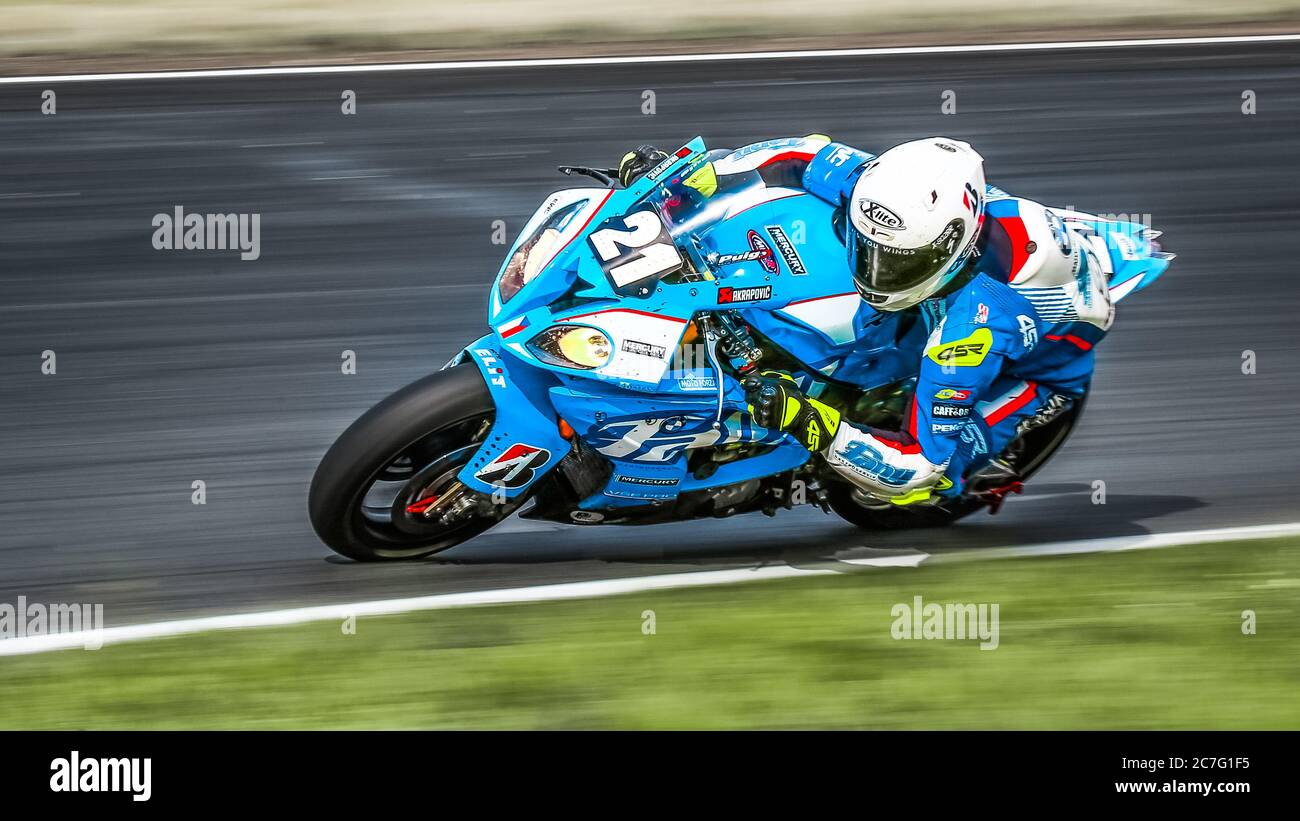 Oschersleben, Germania, 09 giugno 2019: BMW S1000RR da MERCURY RACING gareggia al Campionato del mondo FIM Endurance Foto Stock