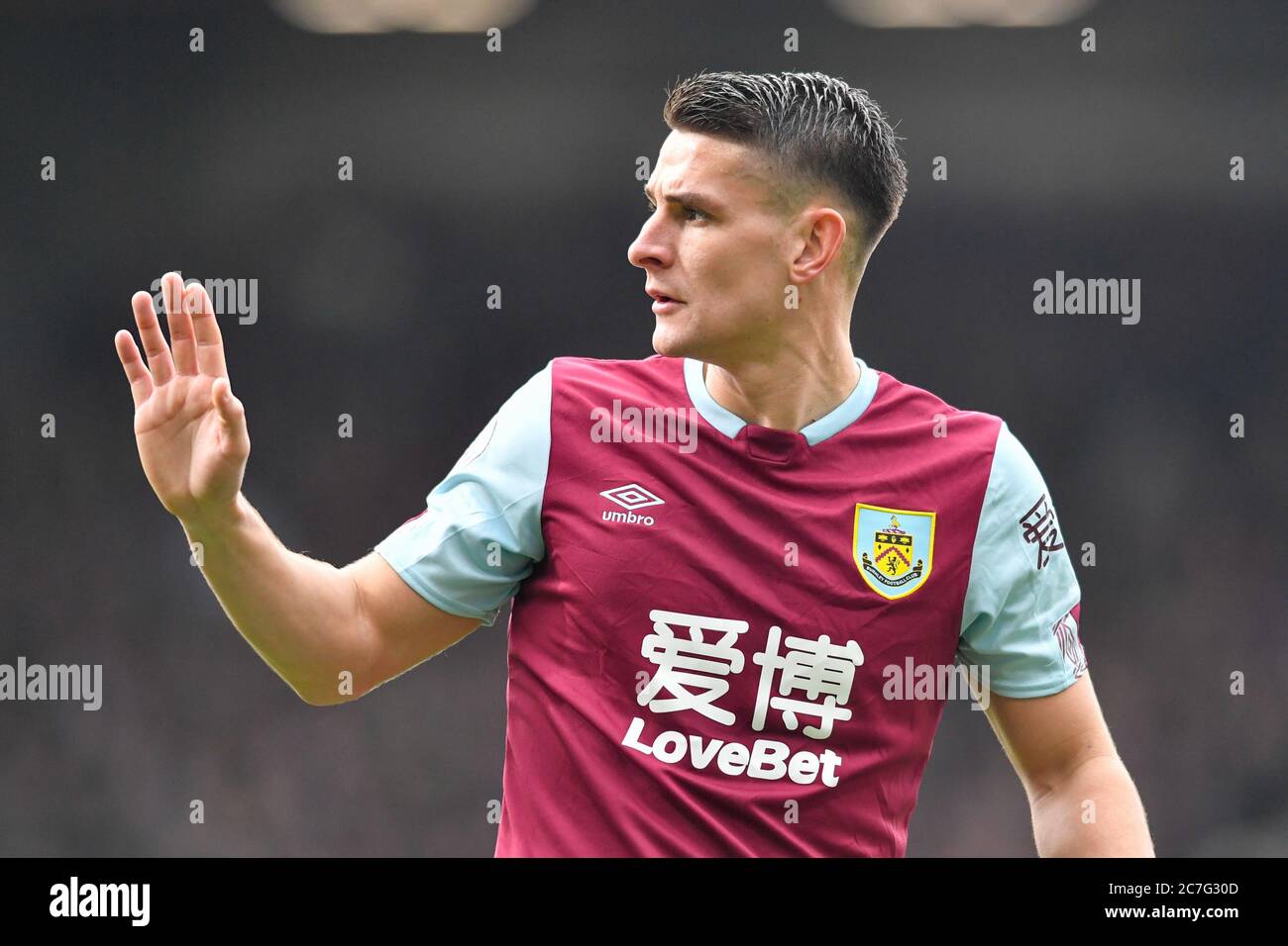 2nd febbraio 2020, Turf Moor, Burnley, Inghilterra; Premier League, Burnley contro Arsenal : Ashley Westwood (18) di Burnley in azione Foto Stock