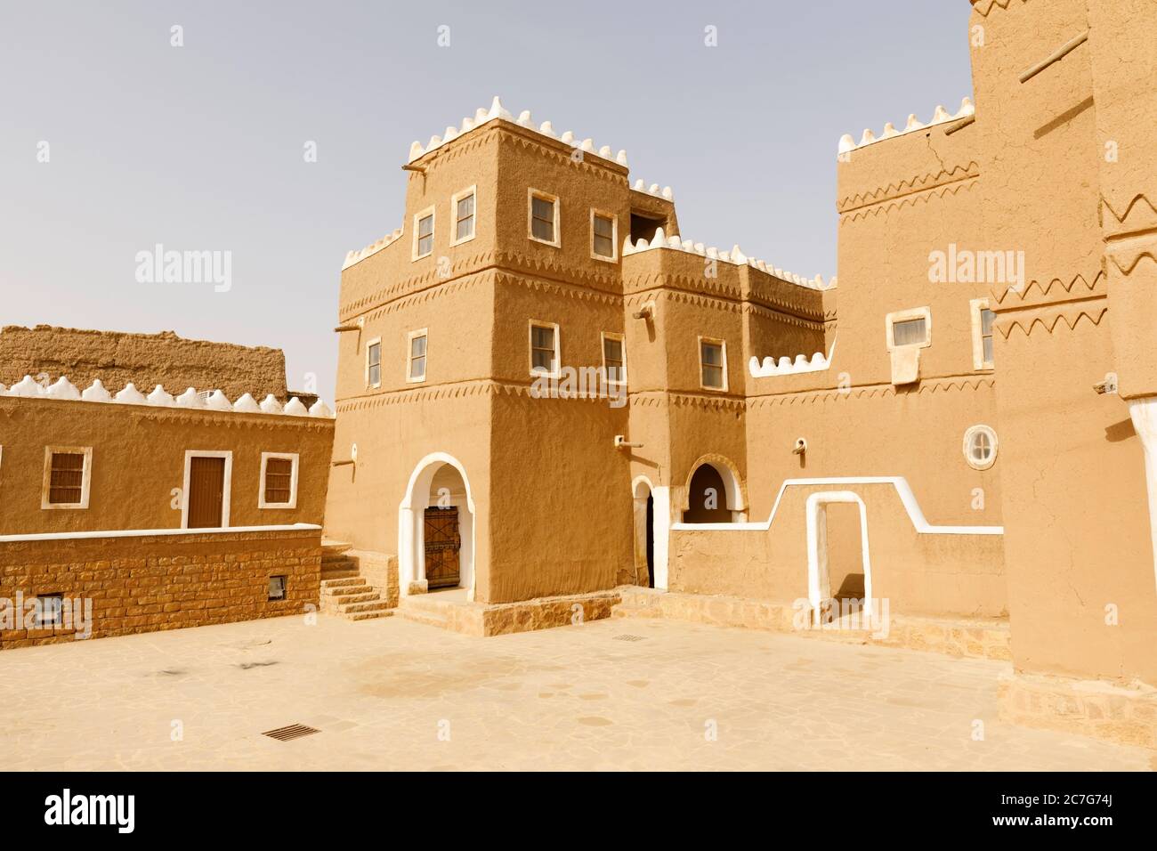 Al Subagie palazzo storico a Shaqra, Arabia Saudita. Questa casa è tradizionale restaurato con mattoni di argilla Foto Stock